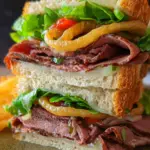 Roast Beef Sandwiches with Lettuce and Onions Roast Beef Sandwiches with Lettuce and Onions